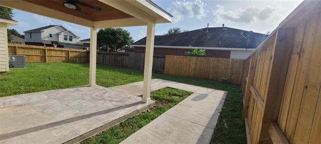 11826 Belle Court, Pinehurst, TX 77362