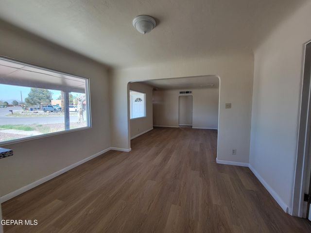 8327 SAGELAND Way, El Paso, TX 79907