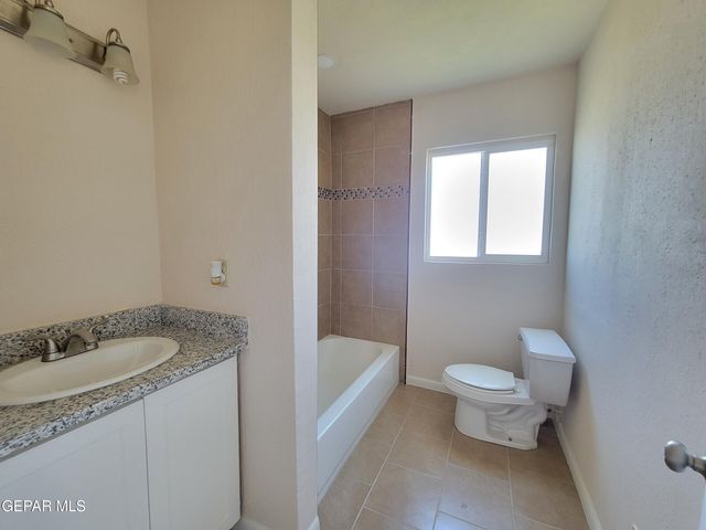 8327 SAGELAND Way, El Paso, TX 79907