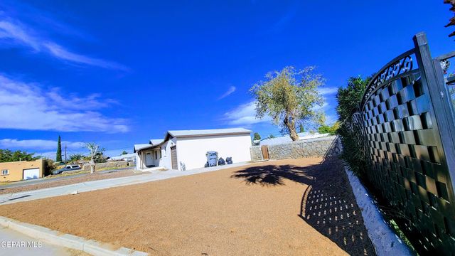 8327 SAGELAND Way, El Paso, TX 79907