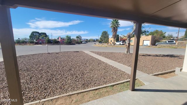 8327 SAGELAND Way, El Paso, TX 79907