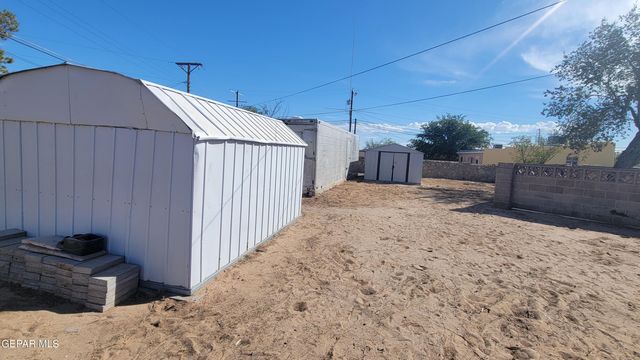 8327 SAGELAND Way, El Paso, TX 79907