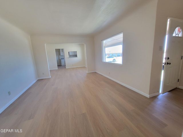 8327 SAGELAND Way, El Paso, TX 79907