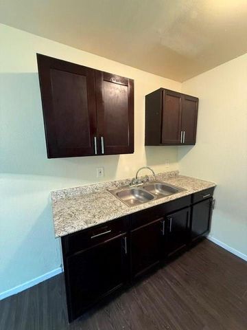 3502 Campbell Street 5, Houston, TX 77026