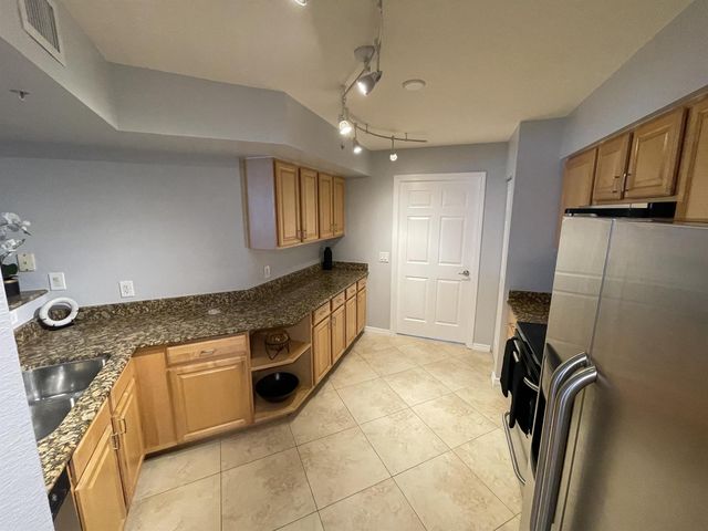 1801 N Flagler Drive 502, West Palm Beach, FL 33407