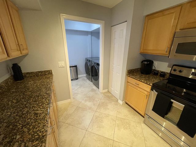 1801 N Flagler Drive 502, West Palm Beach, FL 33407