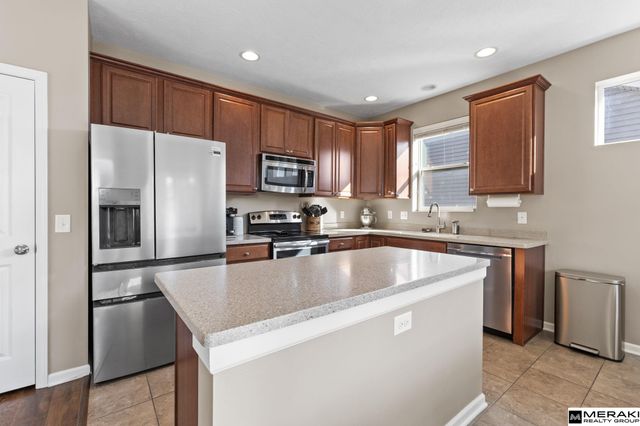 18911 Josephine Street, Omaha, NE 68136