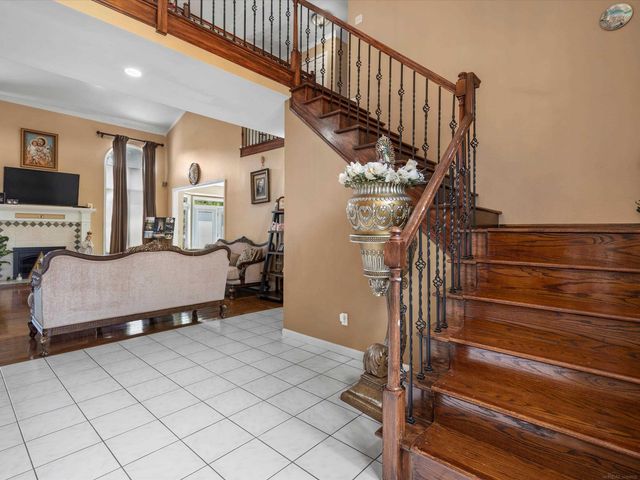 42328 Sheridan Court, Clinton Township, MI 48038