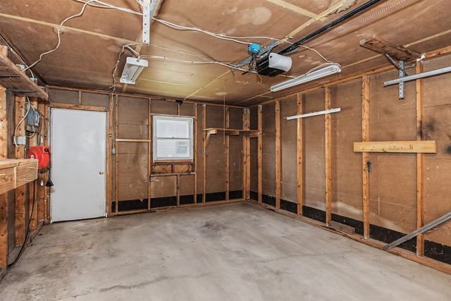 1017 Giddings Street, Kelley, IA 50134
