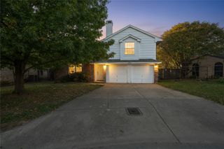 8404 Whispering Creek Trail, Fort Worth, TX 76134