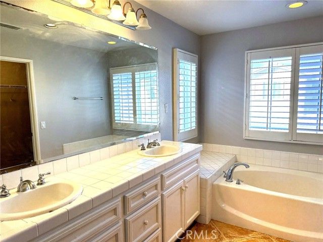 16 Ellistone, Irvine, CA 92602
