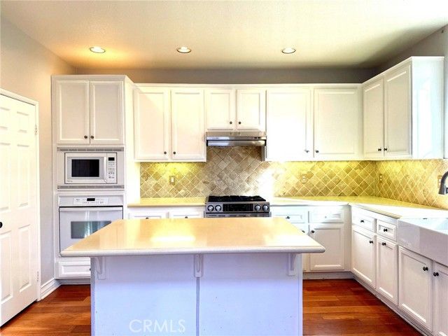 16 Ellistone, Irvine, CA 92602
