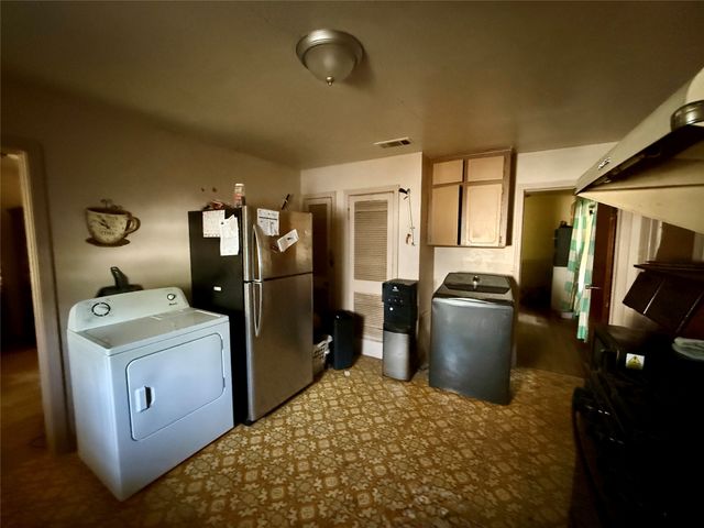 4310 Dawes Drive, Dallas, TX 75211