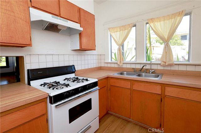 924 N Stoneman, Alhambra, CA 91801