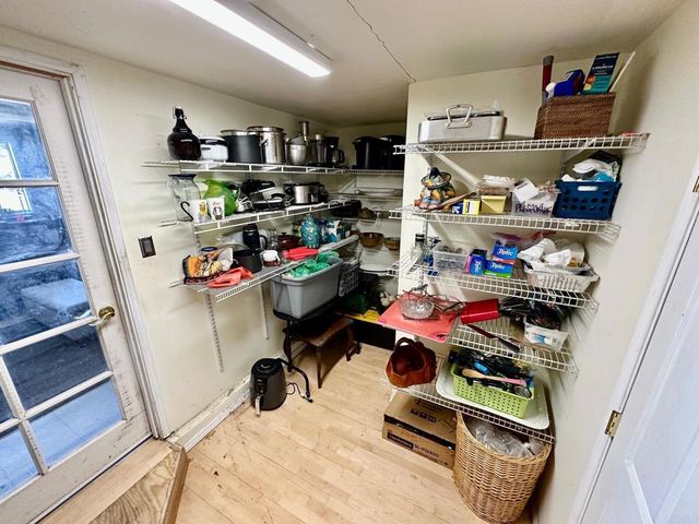880 Crest View Rd, Vista, CA 92081