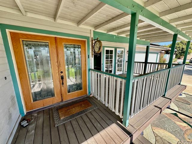 880 Crest View Rd, Vista, CA 92081