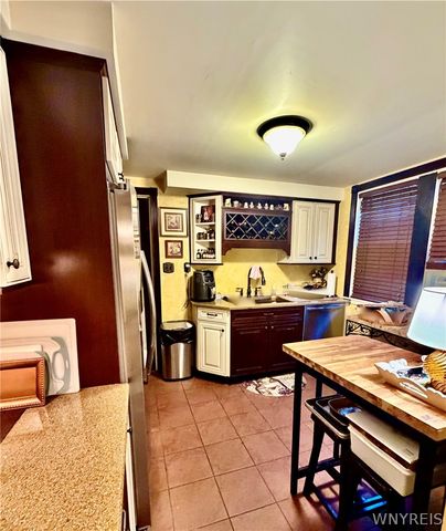 707 Columbus Parkway, Buffalo, NY 14213