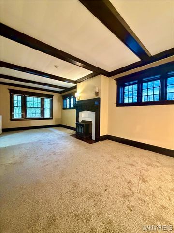 707 Columbus Parkway, Buffalo, NY 14213