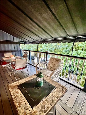 707 Columbus Parkway, Buffalo, NY 14213