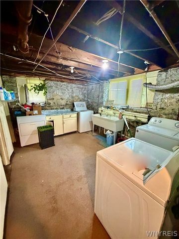 707 Columbus Parkway, Buffalo, NY 14213
