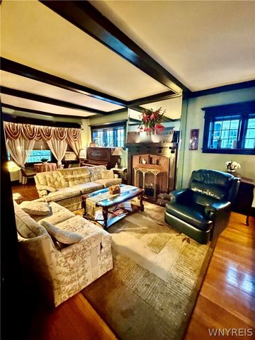 707 Columbus Parkway, Buffalo, NY 14213