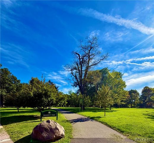707 Columbus Parkway, Buffalo, NY 14213