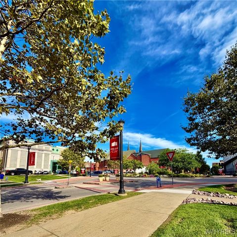 707 Columbus Parkway, Buffalo, NY 14213