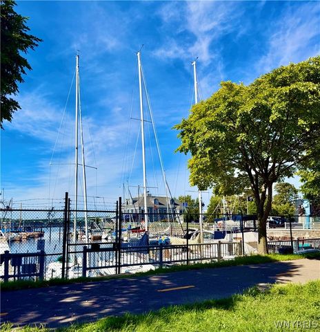 707 Columbus Parkway, Buffalo, NY 14213