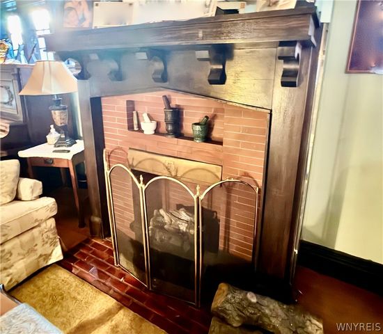 707 Columbus Parkway, Buffalo, NY 14213