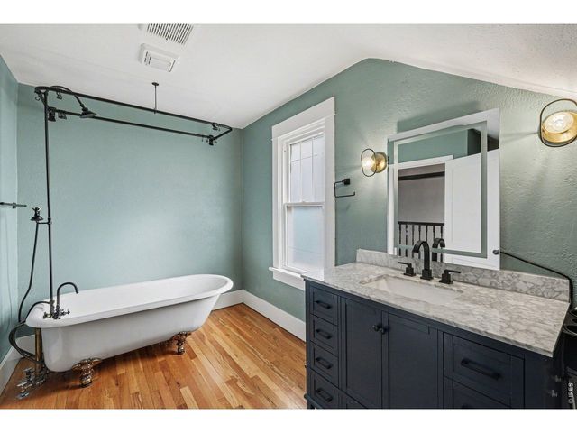 304 S 1st Ave, Ault, CO 80610