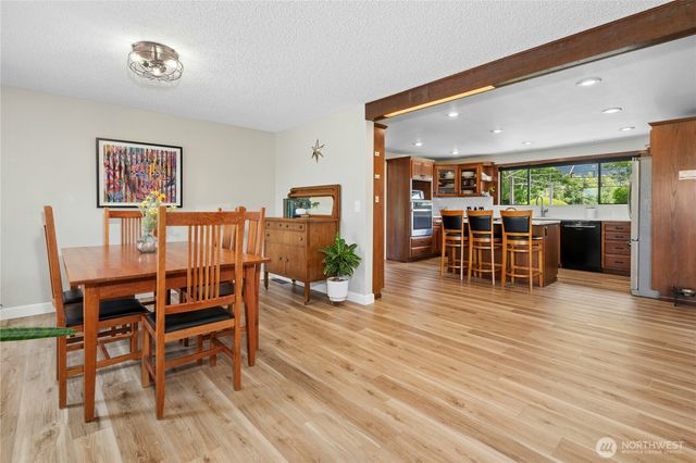 41218 292nd Way SE, Enumclaw, WA 98022