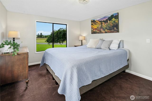41218 292nd Way SE, Enumclaw, WA 98022