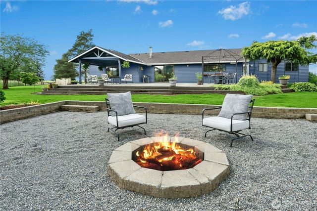 41218 292nd Way SE, Enumclaw, WA 98022