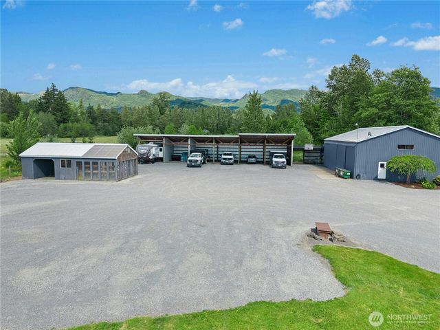 41218 292nd Way SE, Enumclaw, WA 98022