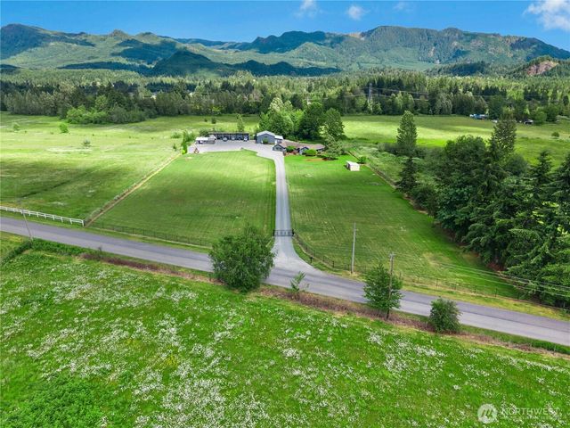 41218 292nd Way SE, Enumclaw, WA 98022