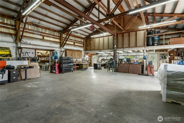 41218 292nd Way SE, Enumclaw, WA 98022