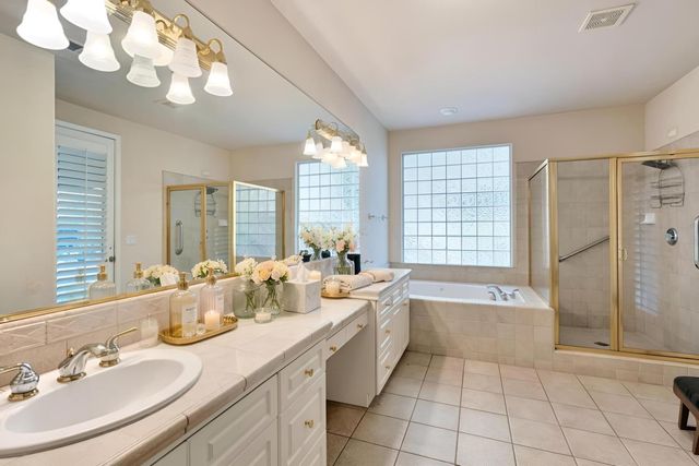 10547 N Laurel Valley Drive, Fresno, CA 93730