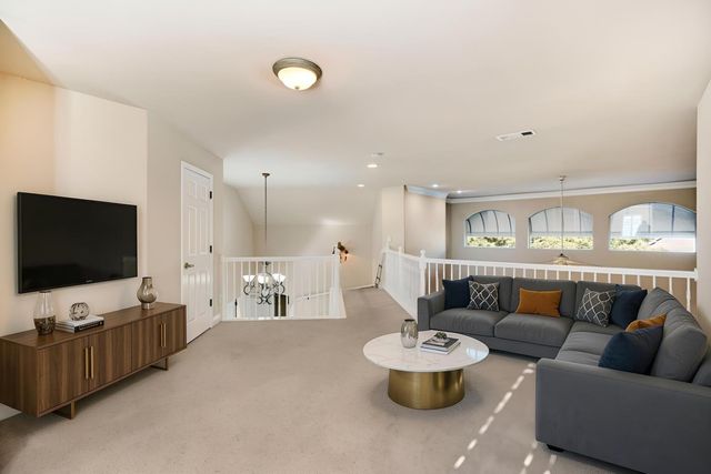 10547 N Laurel Valley Drive, Fresno, CA 93730