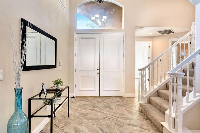 10547 N Laurel Valley Drive, Fresno, CA 93730