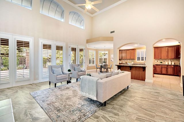 10547 N Laurel Valley Drive, Fresno, CA 93730