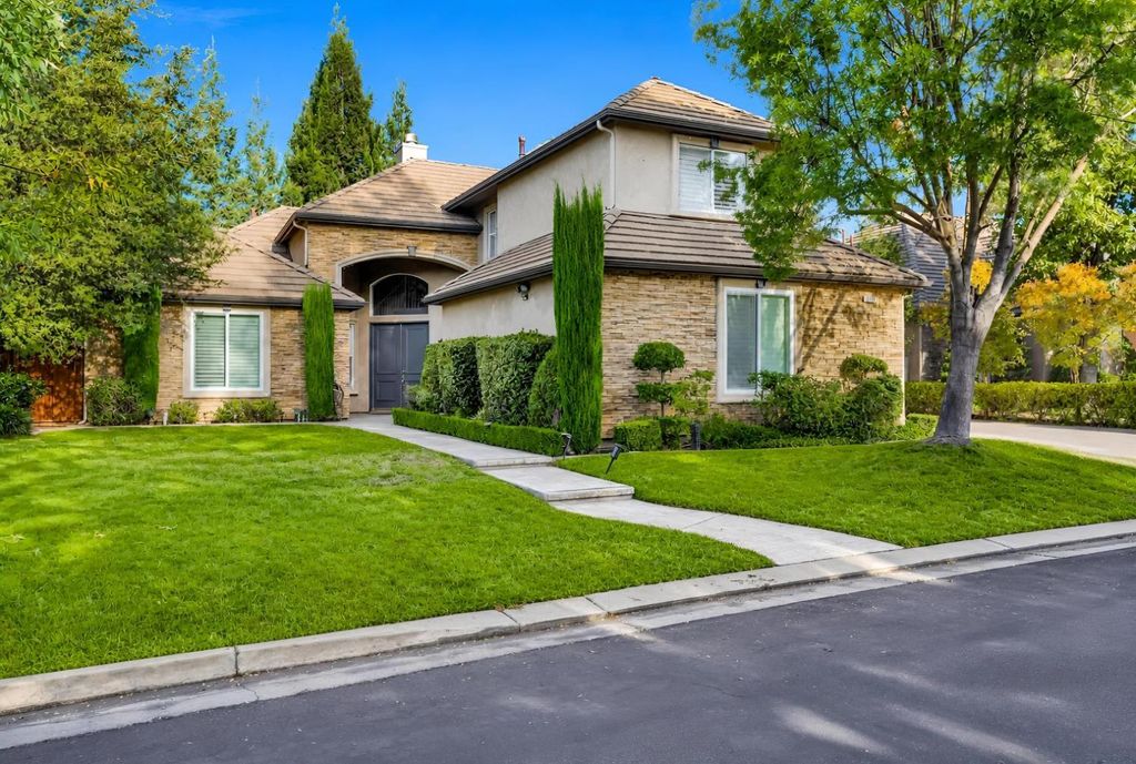 10547 N Laurel Valley Drive, Fresno, CA 93730