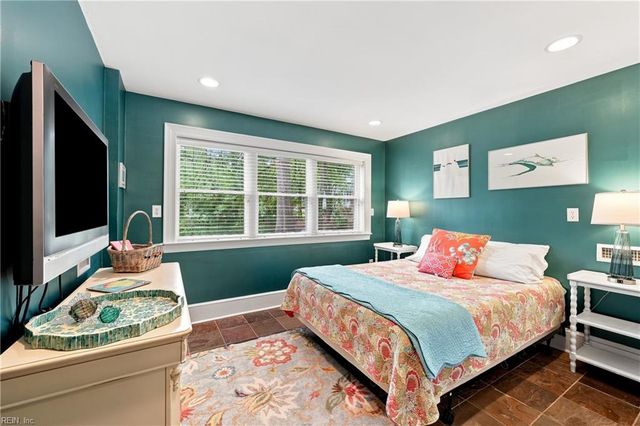 768 Virginia Dare DR, Virginia Beach, VA 23451