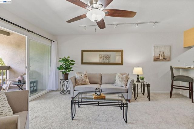 1087 Murrieta Blvd 339, Livermore, CA 94550