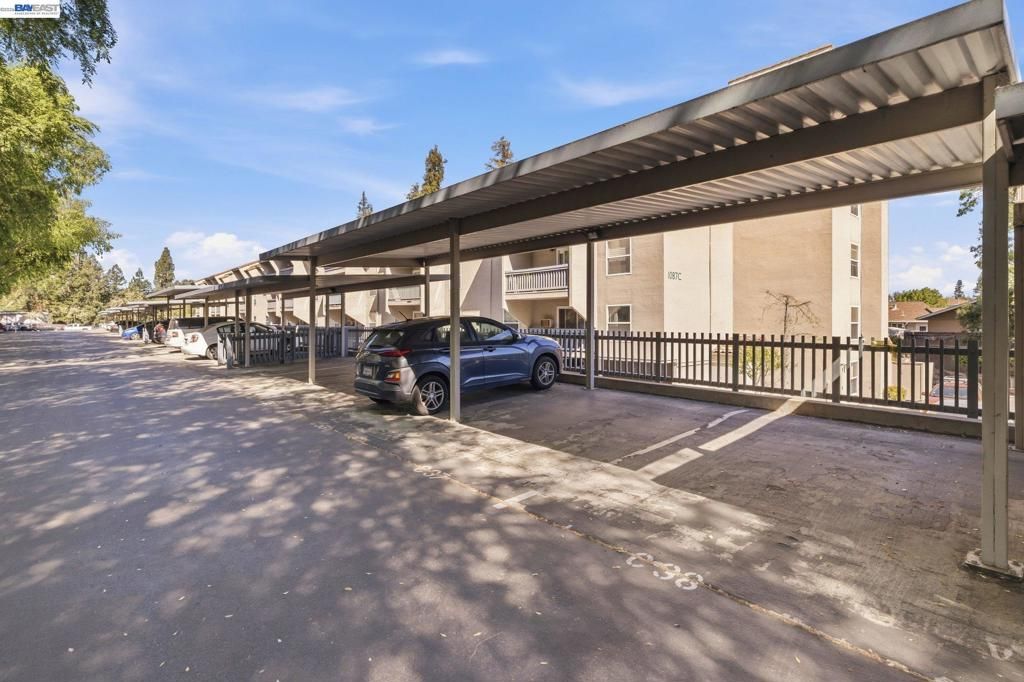 Image 17 of property listing at 1087 Murrieta Blvd 339, Livermore, CA 94550