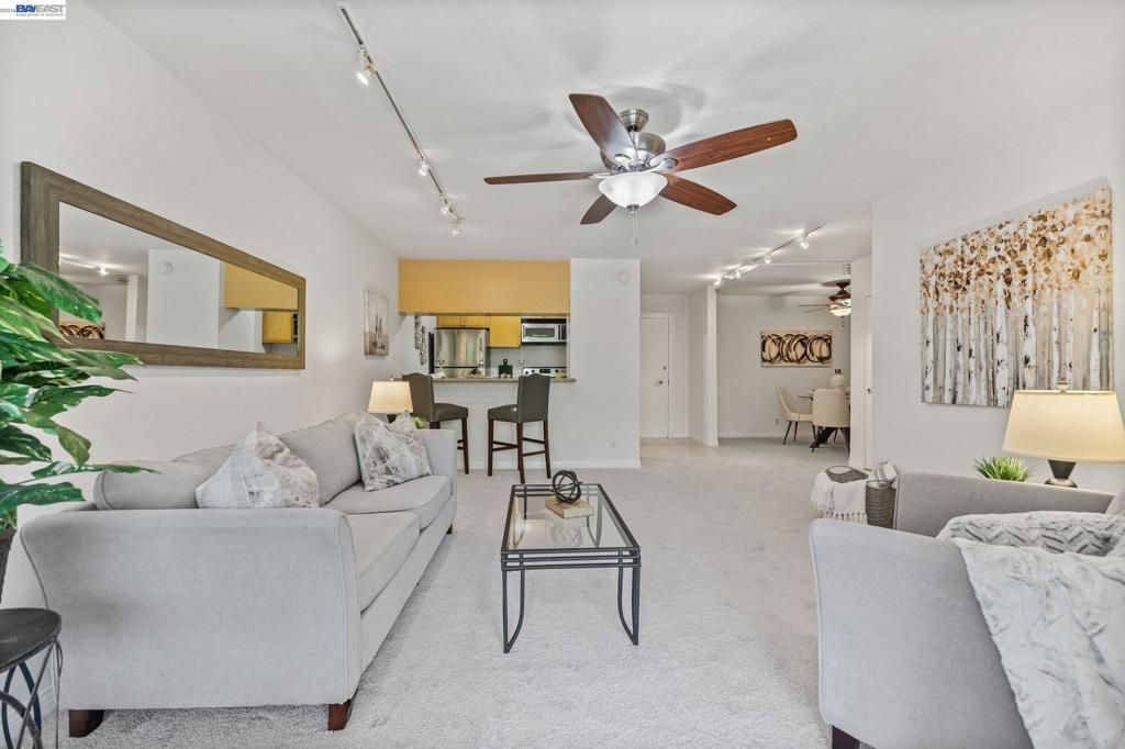 Image 34 of property listing at 1087 Murrieta Blvd 339, Livermore, CA 94550