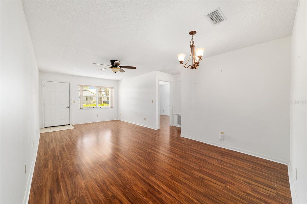 Image 8 of property listing at 9460 SW 84TH TERRACE E, Ocala, FL 34481