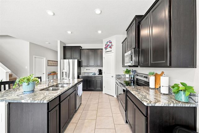 8673 BOWER BASS CIRCLE, Wesley Chapel, FL 33545