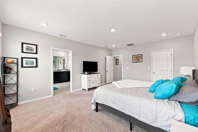 8673 BOWER BASS CIRCLE, Wesley Chapel, FL 33545
