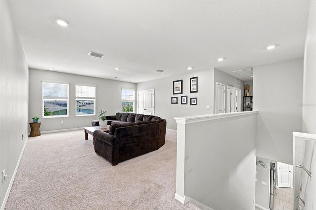 8673 BOWER BASS CIRCLE, Wesley Chapel, FL 33545