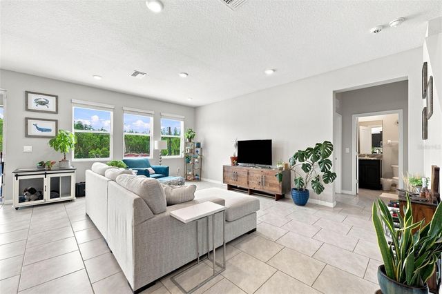 8673 BOWER BASS CIRCLE, Wesley Chapel, FL 33545